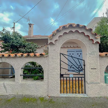 빌라 Maison Boulouris Avec Jardin, Bord De Et *